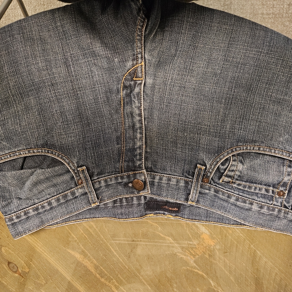 Jeans - Picture 3 of 6